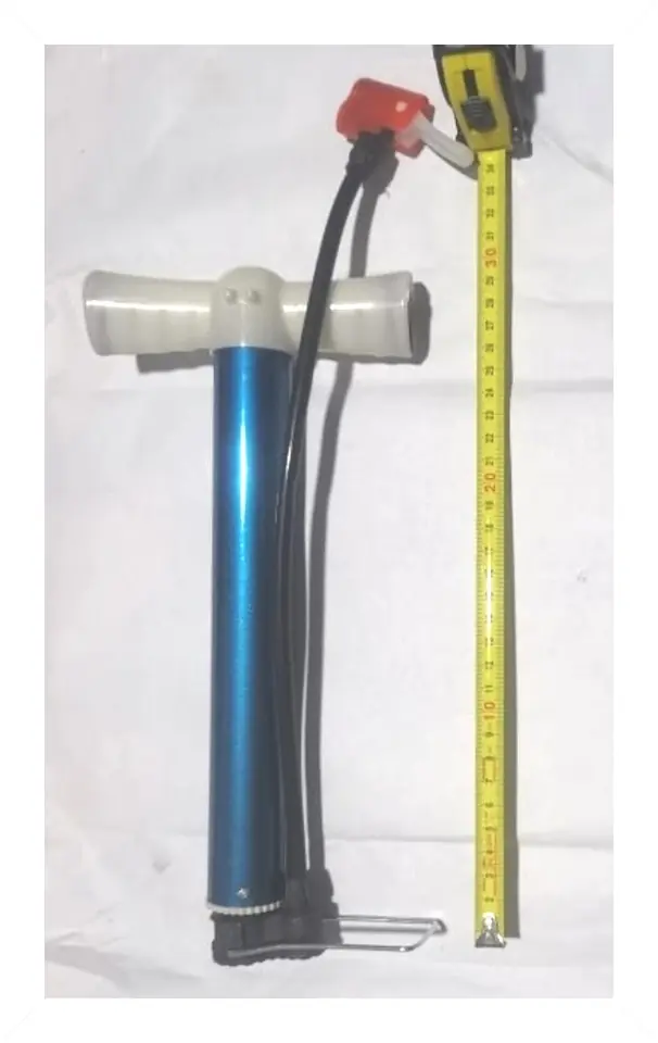 Inflador aluminio corto color  con mango pvc (U165)