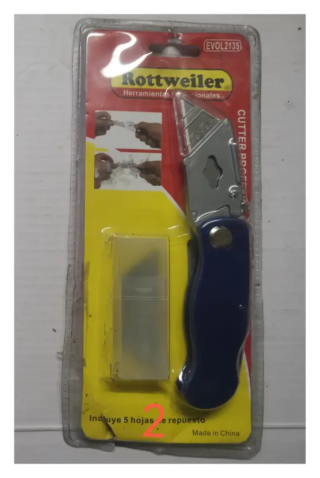 CUTTER PLEGABLE CON REPUESTOS ROTTWRILER (U220)