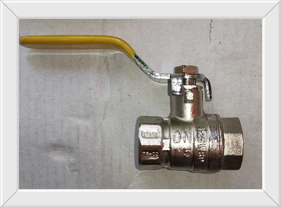 LLAVE DE PASO VALVULA ESFERICA 3/4 MANGA AMARILLA (U240)