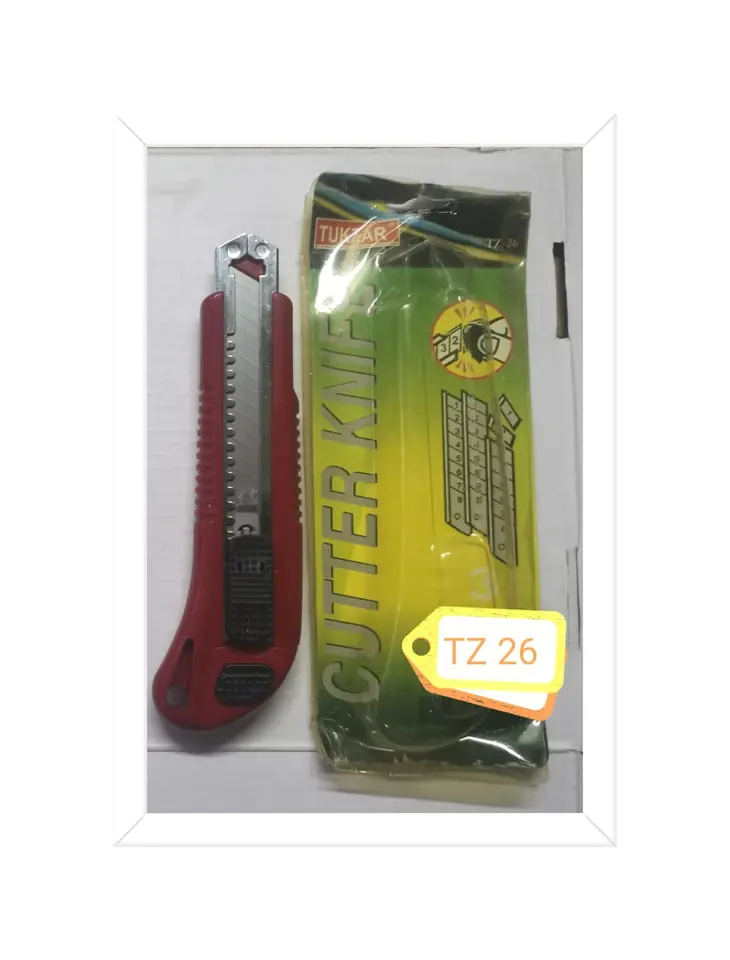 CUTTER 19MM CON REPUESTOS TZ26