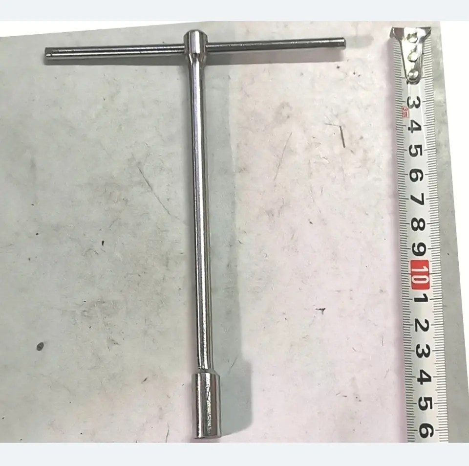 LLAVE T CORTA 6MM (U100)