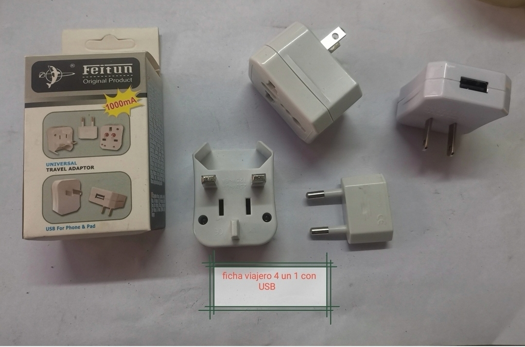 FICHA UNIVERSAL VIAJERO 4 IN 1  CON USB (U250)