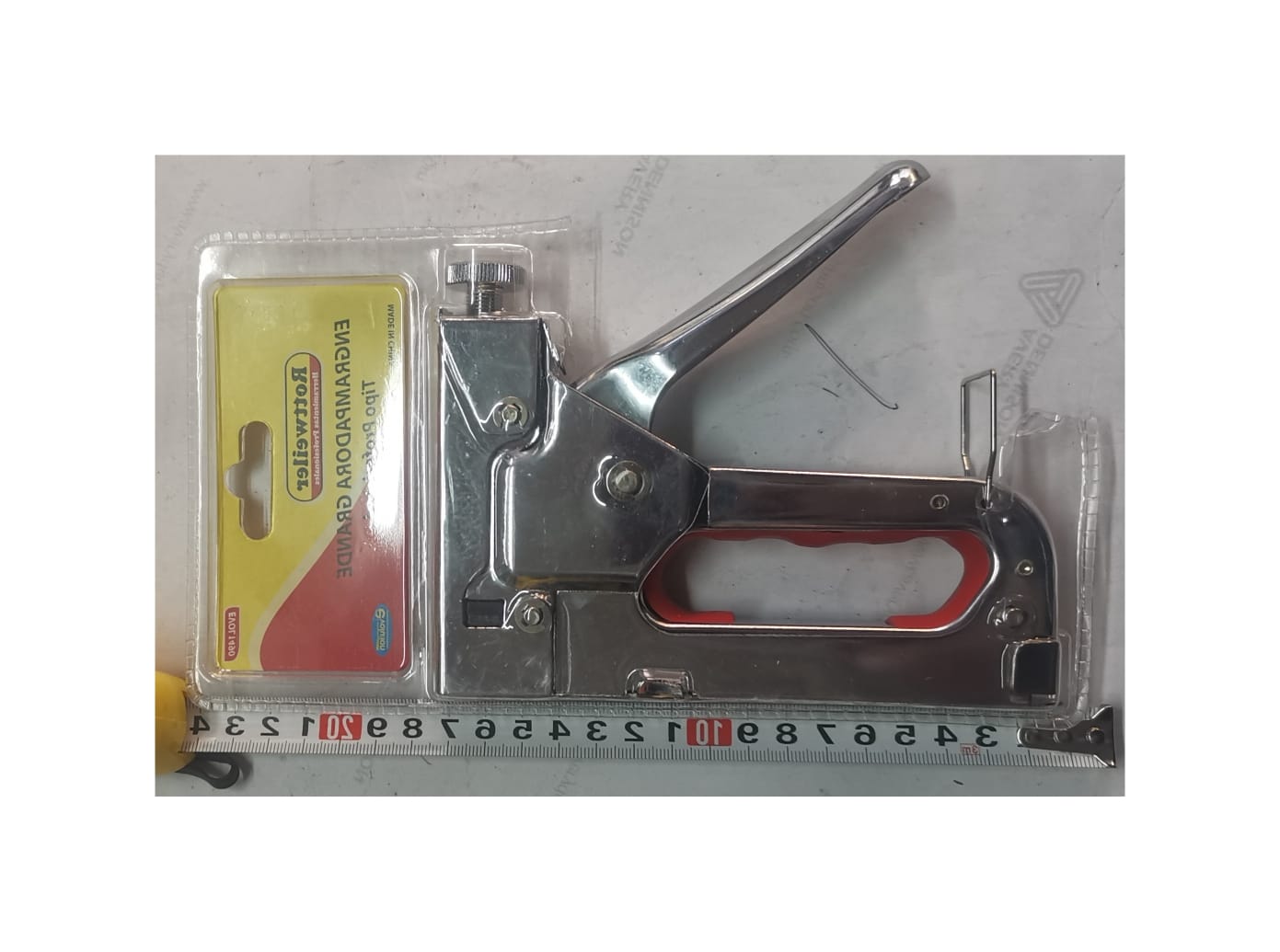ENGRAMPADORA METALICA CROMADA ROTTWEILER (U850)